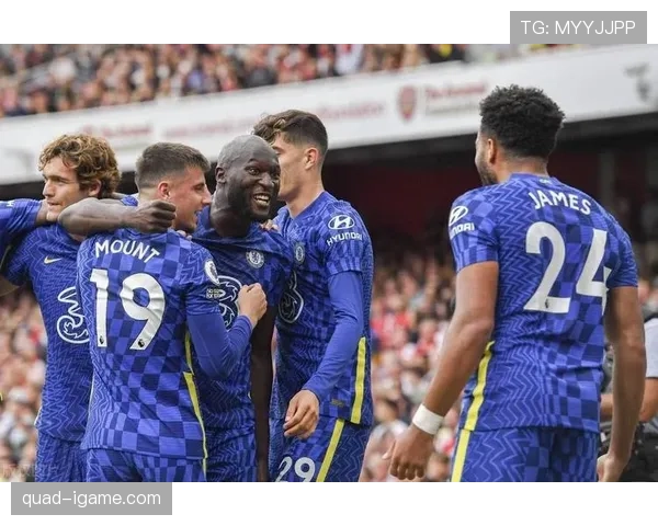 贝肯鲍尔进攻新视野：重新定义现代足球战术发起点