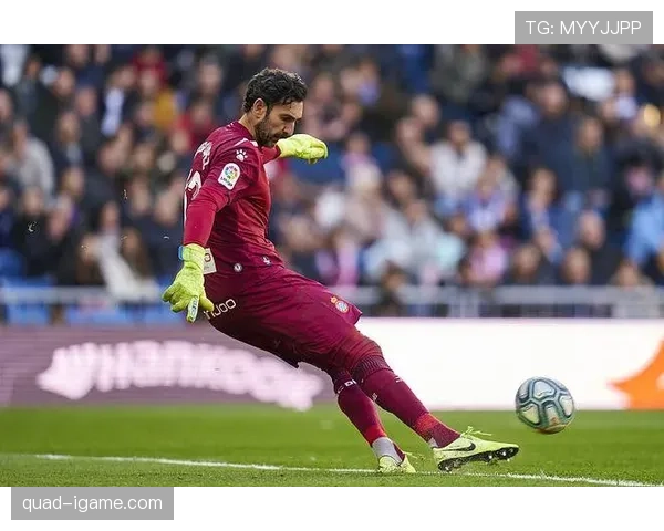 贝蒂斯冬窗引援发力，新星加盟助力阵容升级