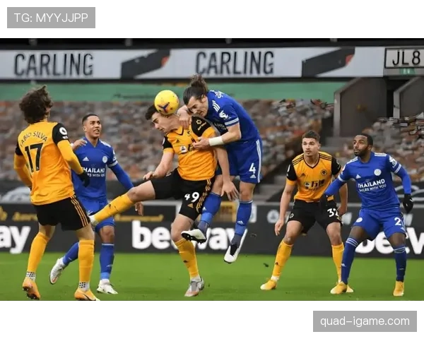 海伦芬主帅携独特战术引领球队强势复苏,复兴之路初现曙光 海伦芬主帅携独特战术引领球队强势复苏,复兴之路初现曙光