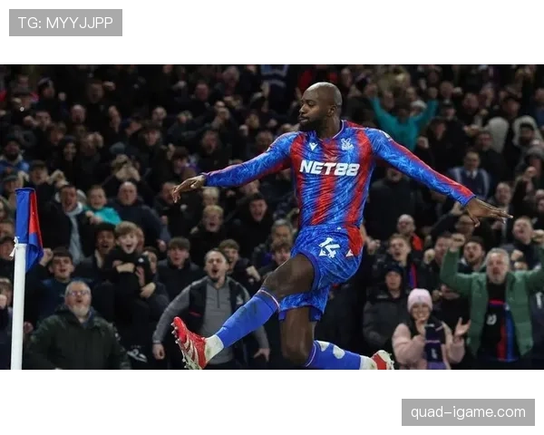 埃梅里带队维拉稳步崛起，英超焦点战引球迷热议