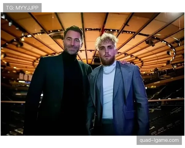 看安东尼·约书亚一边豪掷千金一边狂练，你说这反差谁顶得住？